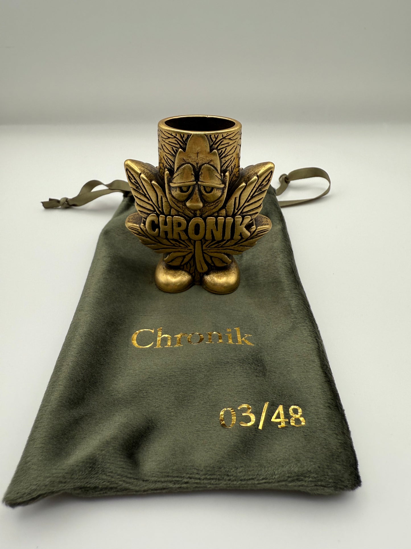 CHRONIK™ Gold Lighter Holder — Limited Collector’s Edition
