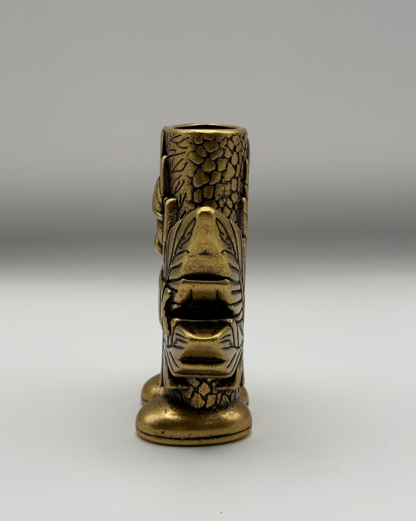 CHRONIK™ Gold Lighter Holder — Limited Collector’s Edition