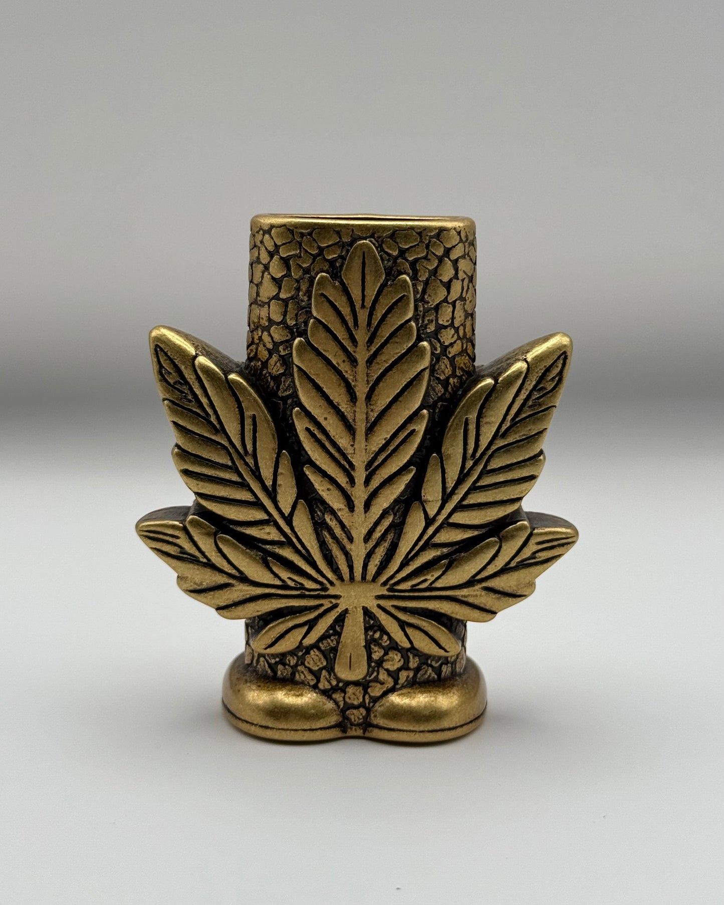 CHRONIK™ Gold Lighter Holder — Limited Collector’s Edition