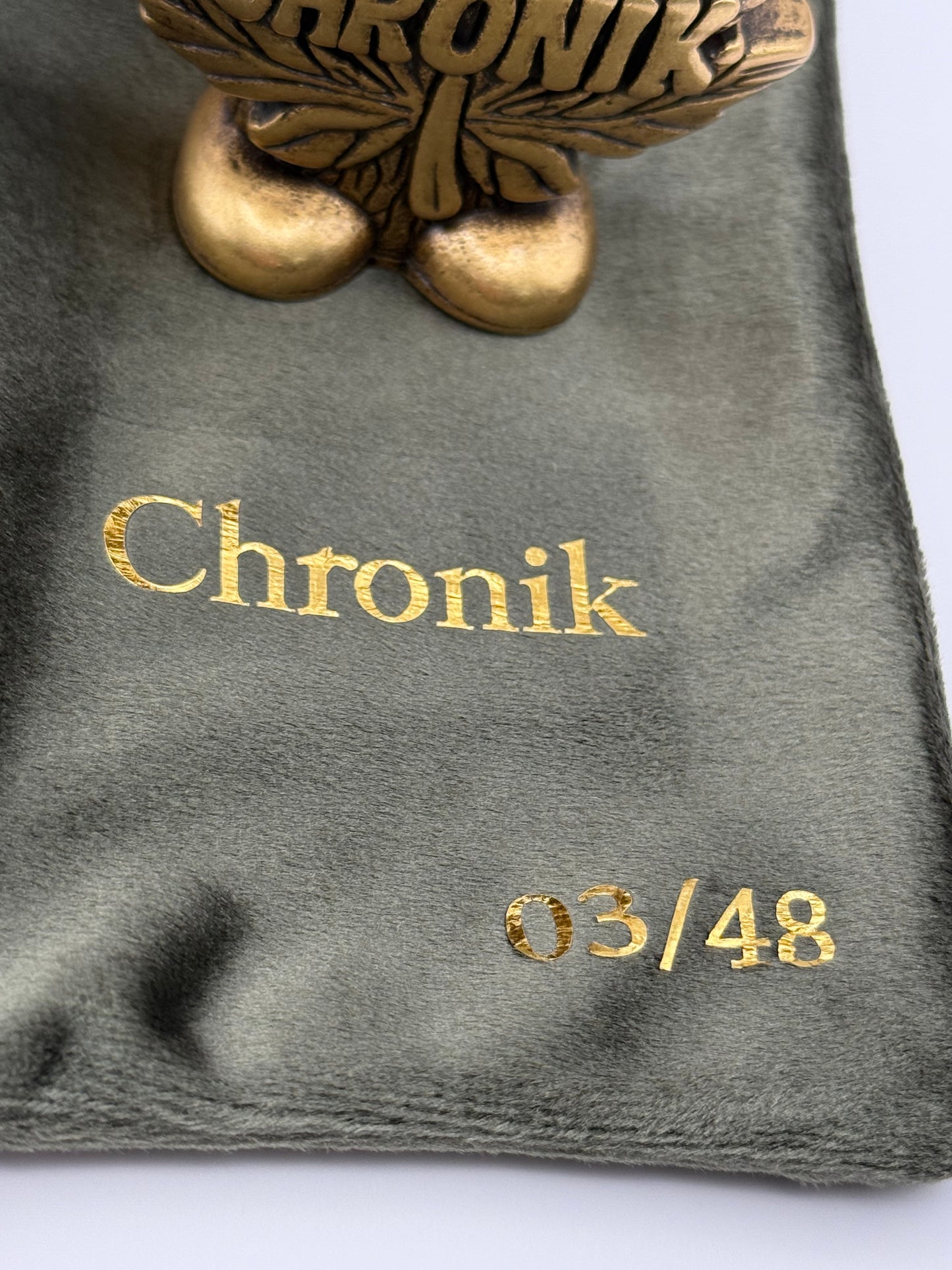 CHRONIK™ Gold Lighter Holder — Limited Collector’s Edition